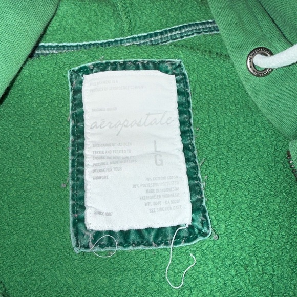 2000’s Aeropostale Hoodie - Picture 5 of 6